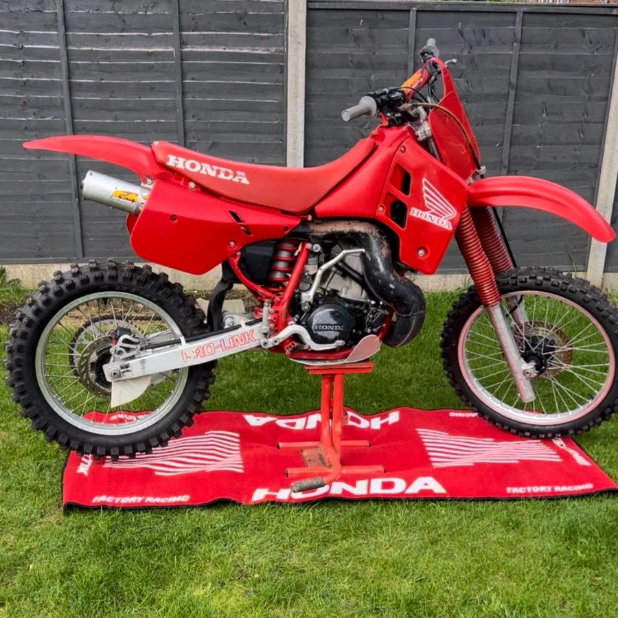 Image of our 1988 Honda CR 500 for sale.,  Accessories,  Yamaha WR500, off road, Motorcycle Sales in St Neots,  Classic Motorcycles for sale, Yamaha Banshee 350,  Motorcycle trade-insLooking for reliable vintage & classic motorcycle sales services in St Neots? Turn to Widowmakertrader.